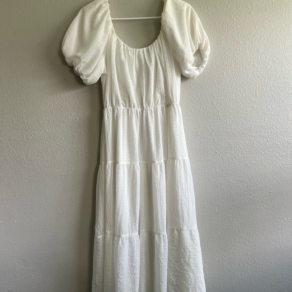 ASTR THE LABEL smocked tiered maxi dress Sz M - Picture 8 of 9